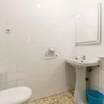 Rent a room of 130 m² in granada