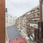 Rent a room of 126 m² in madrid