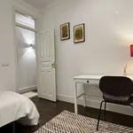 Rent a room in lisbon