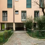 Rent 1 bedroom apartment in Milan