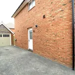 Rent 4 bedroom house in South East England