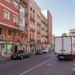 Rent a room of 120 m² in madrid