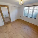 Flat to rent in East Street, Farnham Moor Park GU9