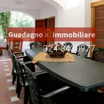 Rent 5 bedroom house of 140 m² in Lecce