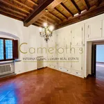 Rent 8 bedroom apartment of 300 m² in Firenze