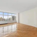 Rent 1 bedroom apartment of 85 m² in New York