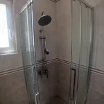 Rent 4 bedroom apartment of 95 m² in Кършияка