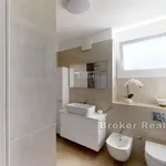 Rent 2 bedroom apartment of 100 m² in Split