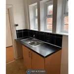 Rent 3 bedroom flat in Trafford