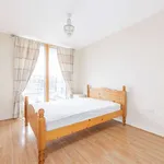 Rent a room of 72 m² in dublin