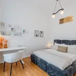 Rent 3 bedroom apartment of 47 m² in Berlin