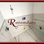 Rent 4 bedroom apartment of 75 m² in Milano