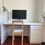 Rent 5 bedroom apartment in Lisbon