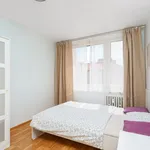 Rent 4 bedroom apartment in Prague