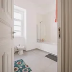 Rent 7 bedroom apartment in Lisbon