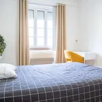 Rent a room in lisbon