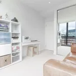 Rent 3 bedroom apartment in Melbourne