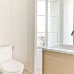 Rent 2 bedroom apartment of 50 m² in Paris