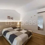 Rent 3 bedroom apartment of 65 m² in Firenze