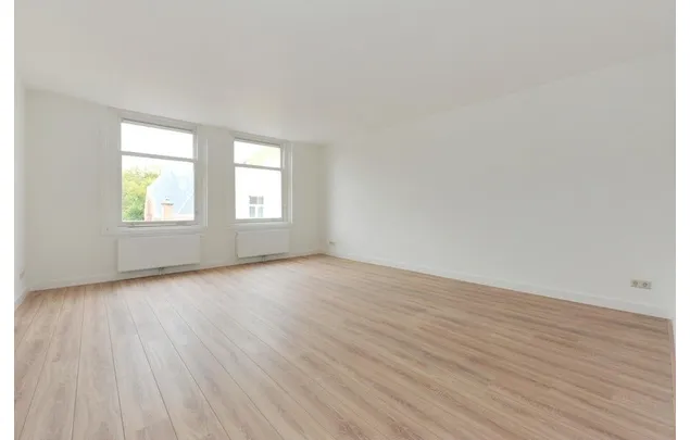 Huur 3 slaapkamer appartement van 110 m² in Oud-Rijswijk