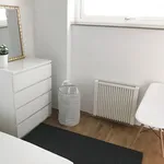 Rent 1 bedroom apartment of 48 m² in Dusseldorf