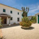 Rent 4 bedroom house of 350 m² in Malaga']