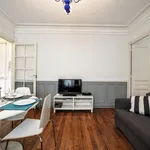 Rent 2 bedroom apartment of 550 m² in Paris