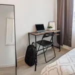 Rent 2 bedroom apartment of 70 m² in Frankfurt