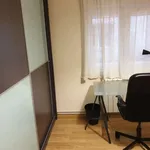 Rent a room of 84 m² in oviedo