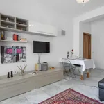 Rent 2 bedroom apartment of 105 m² in roma