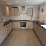 Rent 3 bedroom flat in Uxbridge