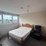 Rent 4 bedroom flat in Wales