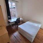 Rent 6 bedroom house in West Midlands