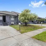 Rent 2 bedroom house in Essendon West