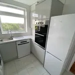 Rent 2 bedroom apartment in Bromley