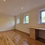 Rent 4 bedroom house in South East England