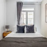 Alquilo 2 dormitorio apartamento de 743 m² en Madrid