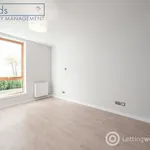 Rent 2 bedroom flat in Edinburgh