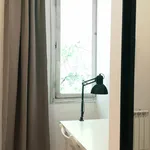 Rent 8 bedroom apartment in Madrid