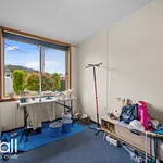 Rent 3 bedroom apartment in Risdon Vale