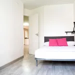 Rent a room of 150 m² in valencia