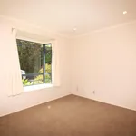 Rent 3 bedroom house in Kaipātiki