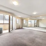 Rent 3 bedroom apartment in Melbourne