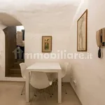 Rent 1 bedroom apartment of 25 m² in Florence