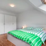 Miete 3 Schlafzimmer wohnung von 80 m² in Düsseldorf