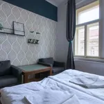 Pronajměte si pokoj o rozloze 90 m² v Prague