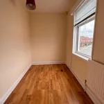 Rent 2 bedroom flat in East Midlands