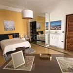 Rent 2 bedroom apartment of 65 m² in Napoli