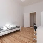 Rent a room of 146 m² in Berlin