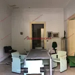 Affitto 5 camera appartamento di 290 m² in Palermo